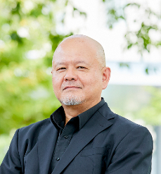 辰巳砂昌弘理事長