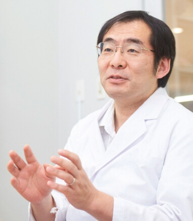 前川　佳敬氏の顔写真