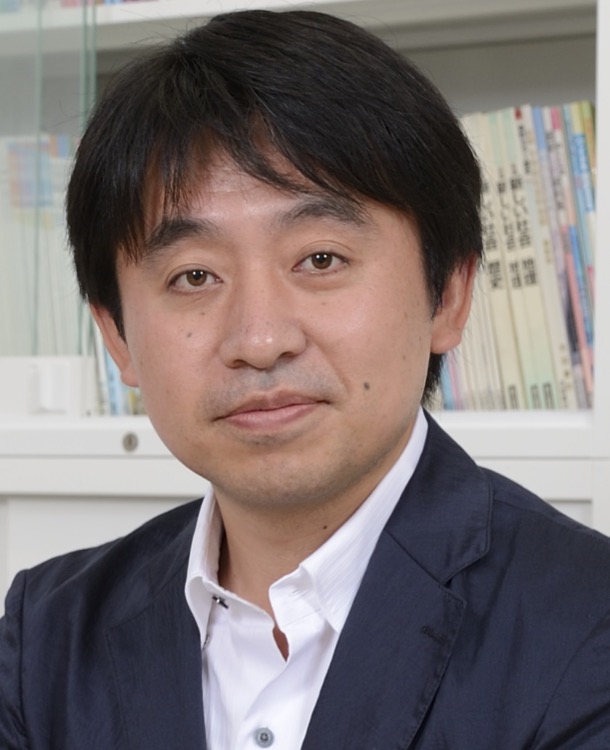 石井 英真氏